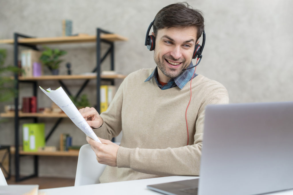 How to Build Professional Connections While Working Remotely.